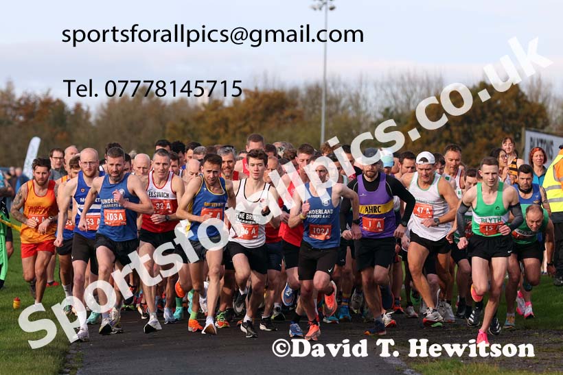 The 2023 Norman Woodcock Road Relays, Newcastle Racecourse, Gosforth, Newcastle.  Photo: David T. Hewitson/Sports for All Pics